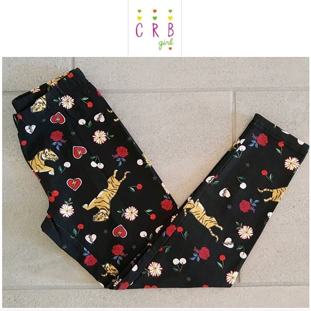 NWOT Tiger Leggings